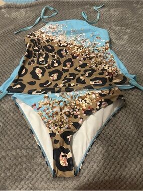 2 piece bathing suit